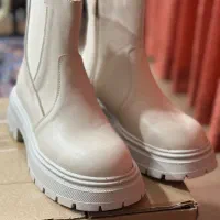 کفش نو|کیف، کفش، کمربند|بیرجند, |دیوار