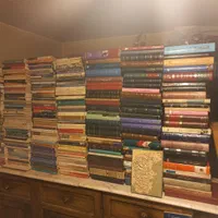 تقریبا هزار جلد