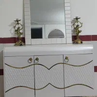 آینه کنسول و زیر تلویزیونی