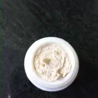 کرم سفیدکننده و ضدلک پوست