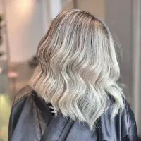 نیازمند مدل امبره لایت بالیاژ تمام دکلره