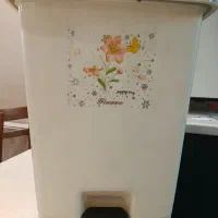 سطل پدال دار|ظروف نگهدارنده، پلاستیکی، یک‌بارمصرف|اصفهان, شاهزاده ابراهیم|دیوار