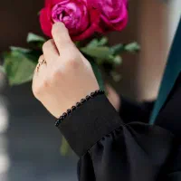 گرون نخرید عبا و مانتو مشکی محرمی