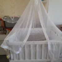 تخت و گهواره  نوزادی