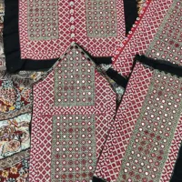 زی آستین هزار آیینه