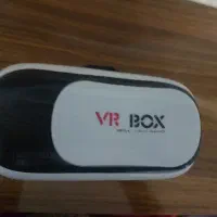 عینک واقعیت مجازی خیلی تمیز. vr box