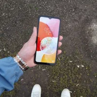 گوشی سالم و شکسته و یا کارکرده