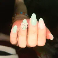 خدمات ناخن و مژه