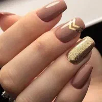 آموزش کاشت ناخن حرفه ای تضمین درآمد