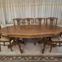 سرویس ناهار خوری۸ نفره  بسیار زیبا کاملا سالم