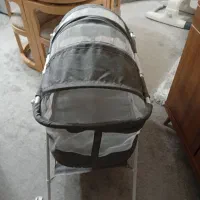 تخت تاشو کنار مادر چرخ دار|تخت و صندلی بچه|تهران, خواجه نصیر طوسی|دیوار