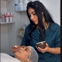 پاکسازی و فیشال درمانی و تخصصی|خدمات آرایشگری و زیبایی|فولادشهر, B4|دیوار