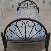 تخت تک نفره