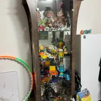 جای اسباب بازی یا کتاب یا لوازم برقی