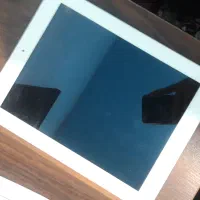 آی پد کاملا نو