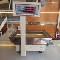 ترازو ۷۰کیلویی محک و یخچال سوپری تک در ایستاده