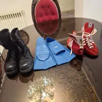 فین شنا ،پوتین سرباز سایز 44 و کفش کشتی سایز 45