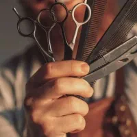 آرایشگر ماهر درصدی کار آقا مردانه