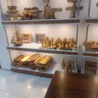 انبار دار آقا و فروشنده خانم