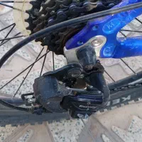 دوچرخه|دوچرخه، اسکیت، اسکوتر|خزل, |دیوار