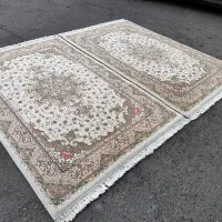 یک جفت فرش قالیچه ۷۰۰ شانه ۱.۵۰ در ۲.۲۵ حد نو|فرش|تبریز, |دیوار