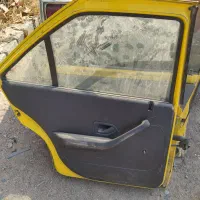 درب پژو عقب