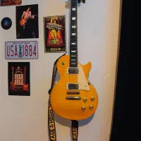 گیتار الکتریک طرح les paul برند maison|گیتار، بیس، امپلیفایر|محمدشهر, همایون ویلا|دیوار