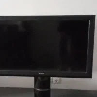 تلویزیون سونی همراه با میز تلویزیون