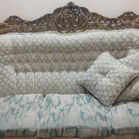 مبل سلطنتی چوبی 7 نفره و میزناهار خوری 6 نفره