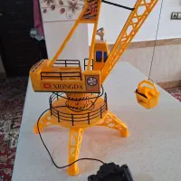 جرثقیل|اسباب‌بازی بچه|بناب, |دیوار