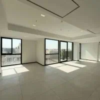 ۱۲۶ متر آپارتمان قابلیت سه خواب/رو به آفتاب