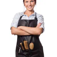 منشی مسلط ب کاراصلاح و ابرو و پدیکور