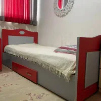 فروش تخت خواب و کمد و پرده
