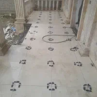 کاشیکاری خورده کاری انجام‌ میدم