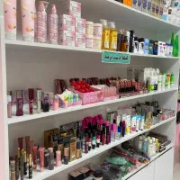 گالری لوازم آرایشی و عطر و ادکلن آیلین