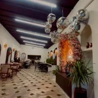 باریستا آشپز  ایرانی و فرنگی تخته کار  سالن دار|استخدام خدمات فروشگاه و رستوران|مشهد, کوثر|دیوار