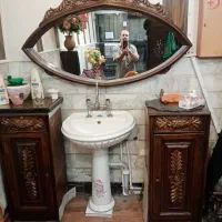 دکور آرایشگاه مردانه از جنس چوب همراه با منبت