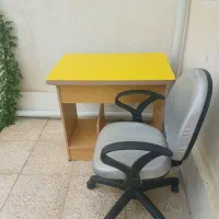 میز کامپیوتر به همراه صندلی چرخدار