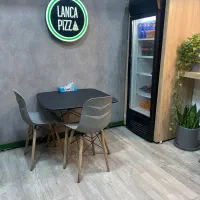 وسایل پیتزا فروشی به همراه دکور