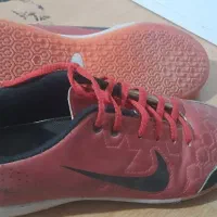 یک جفت کفش فوتسال