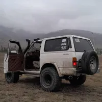 نیسان پاترول 2 در 4 سیلندر، مدل ۱۹۹۲