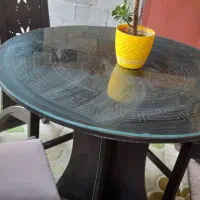 میز ناهار خوری جنس چوب خوب . ۴ نفره