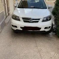 BYD S6