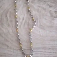 یک عدد گردنبند
