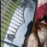 جلو مبلی زیبا با دو تا عسلی