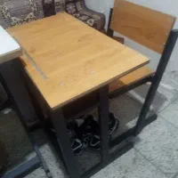 نیمکت مدرسه تک نفره