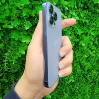 13 پرو در حد نو بدون نقطه