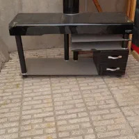 میز تلویزیون شیشه ای