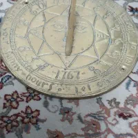 ساعت شنی و افتابی