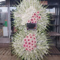 تاج گلهای ترحیم درباری نمایشگاهی